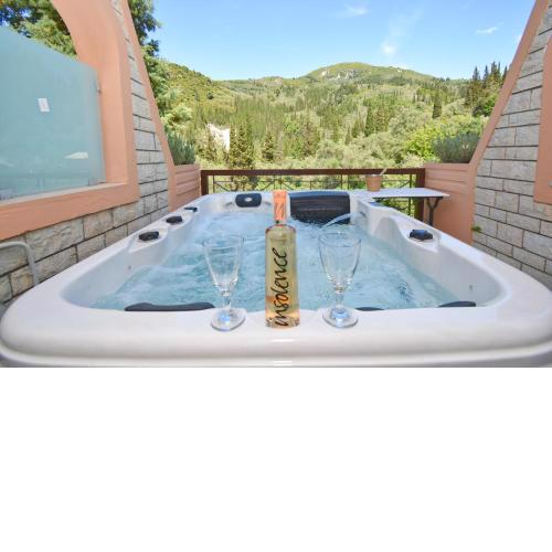 Doliva Studio John with private spa Jacuzzi