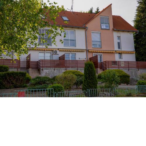 Dollár Apartman