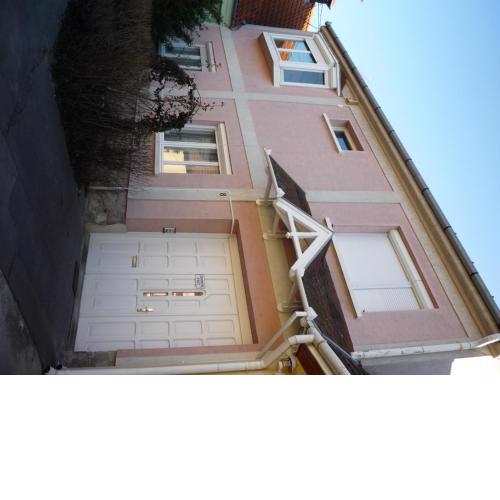Dombai Apartman