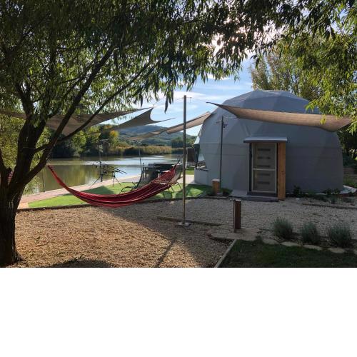 DOMEGLAMPING at FISHINGLAKE