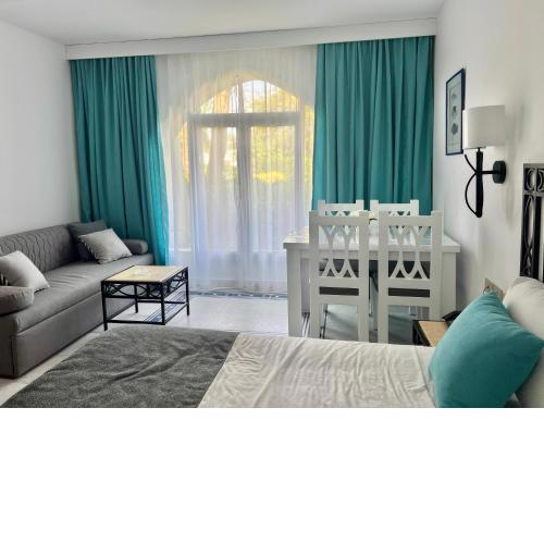 Domina Coral Bay