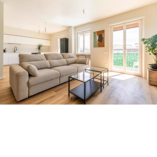 Dominus M16 - Sunny and spacious Penthouse Trastevere Station