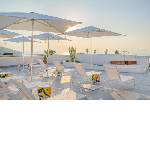 Domo 20 Hotel & Rooftop