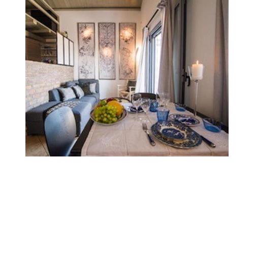 Domus Arch Suites