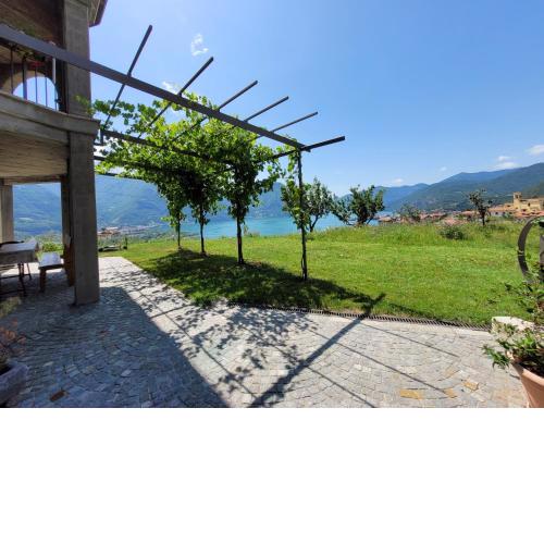 Domus Bianca villa vista lago