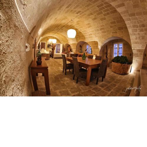 Domus Decclesiis