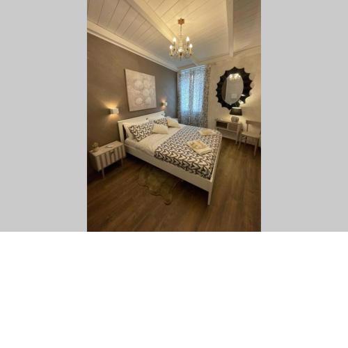 DOMUS TUSCIA APARTMENTS Via Estrema 2