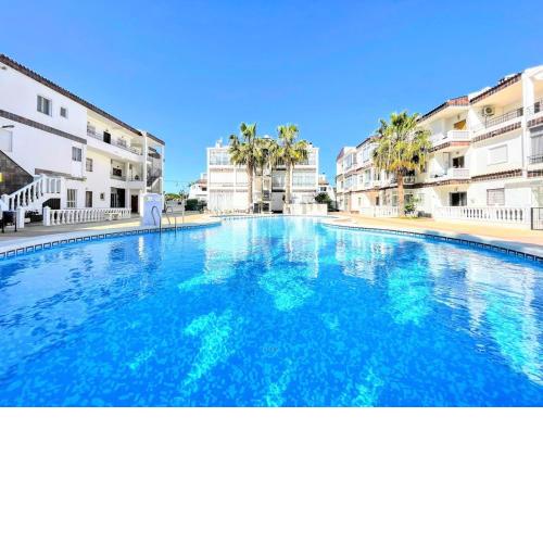 Don Quijote Punta Prima by Villas&You