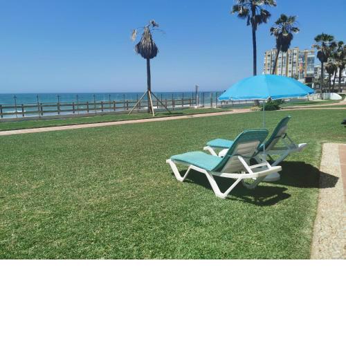 Dona Lola Sandra - Frontline beach house with full sea views within a short drive to Marbella - Costa del sol CS108