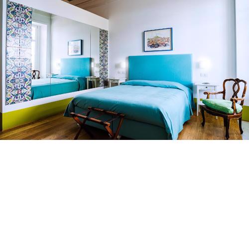 Donna Giulia, Luxury House