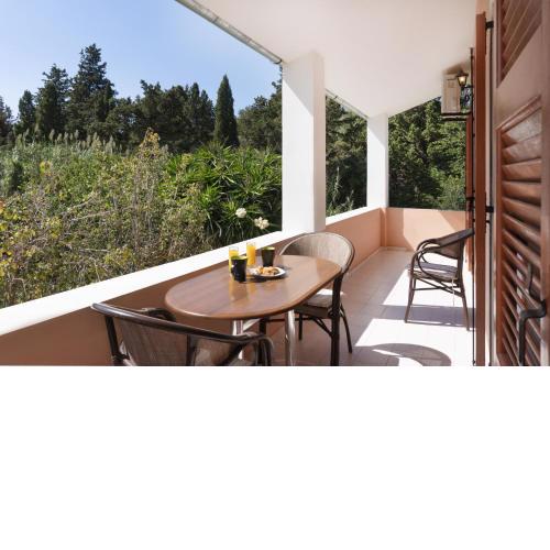 Dora Apartment Pagoi 1