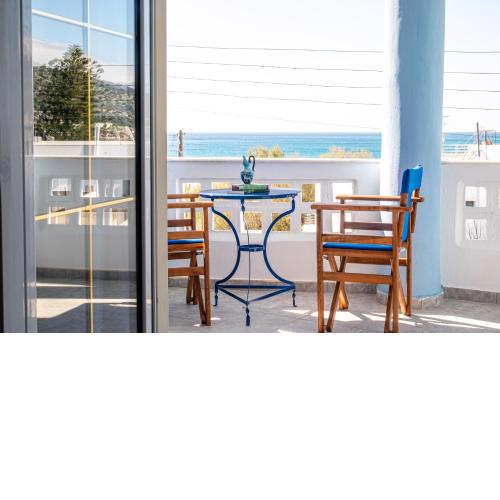 Doria's Seaview Apartment at Keratokampos I