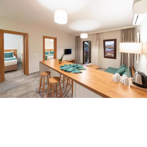 Dorman Suites