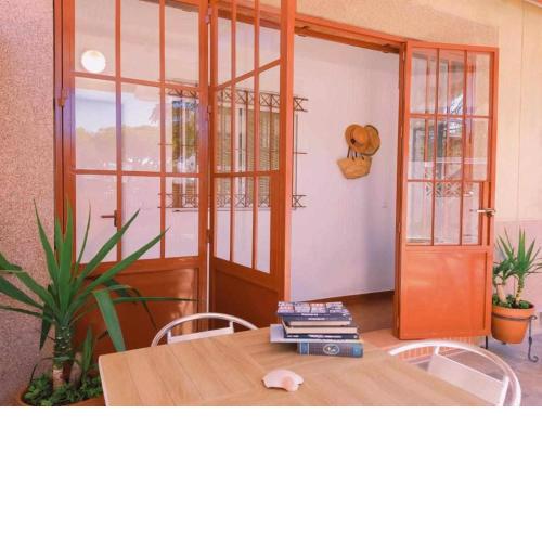 Dos Casas juntas y Patio común a 25 metros de la Playa