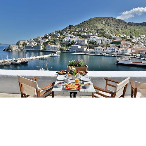 Douskos Port House