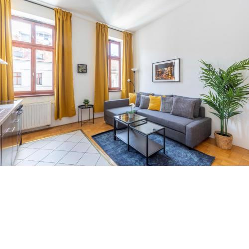 Downtown Cozy Home in the Gozsdu Garden