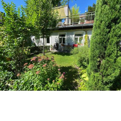 Downtown Hideout Bressanone Pedestrian Zone Private Garden Parking Brixen Card