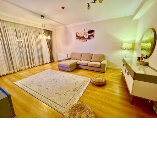 Dragous Sea-breeze beach condo