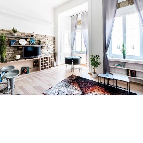 Dream Home Apartment