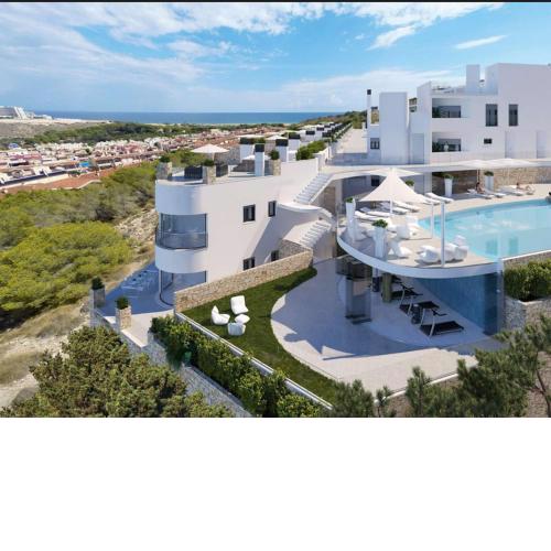 DREAM SEA and MOUNTAIN VIEW APARTMENT in SUKHA