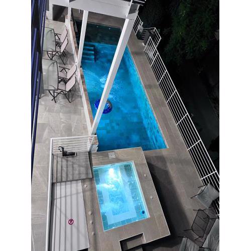 Dream villa with swimming pool, jacuzzi, waterfall