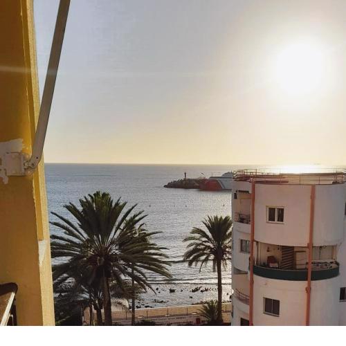 DREAMY SUNSET SEAFRONT,1 line, Pool, Parking, Fiber