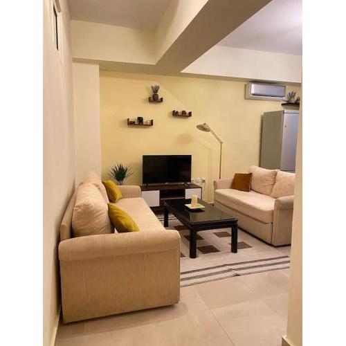 DS Apartment (semi-basement)