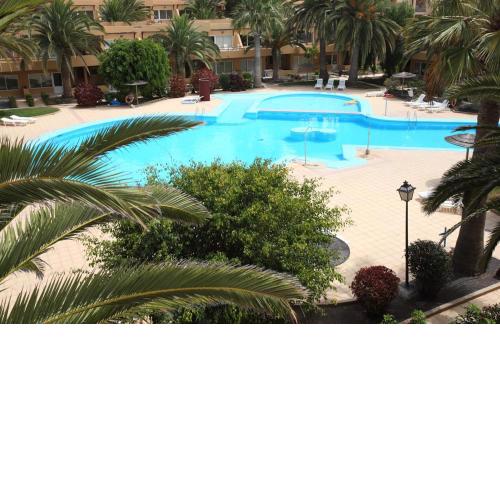 Dunes Apartment Mango with Garden, Pool, Wifi & near the Beach by Holidays Home