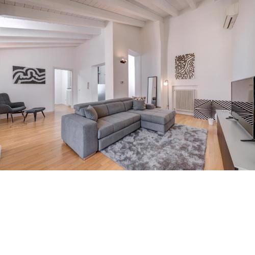 [Duomo-Porta Torre] Penthouse with Private Terrace