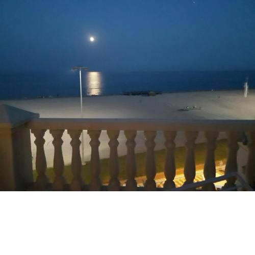 Duplex en primera línea de playa. Preciosas vistas
