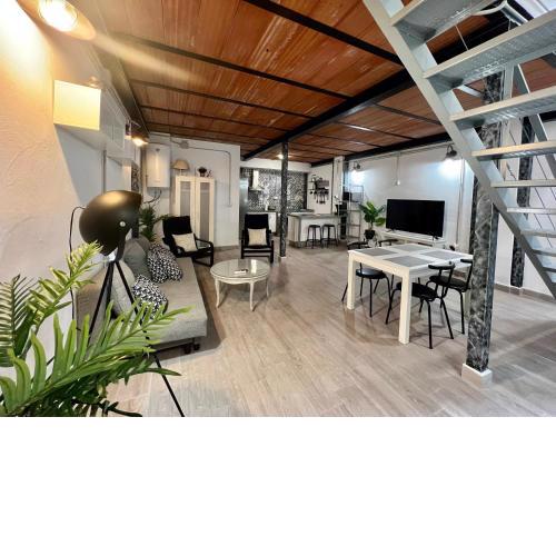 Duplex Huelin III & Beach by ELE Apartments