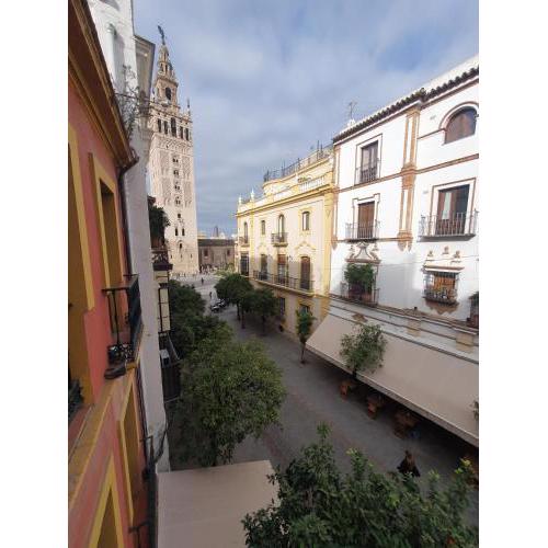 Duplex Luxury Giralda with terrace