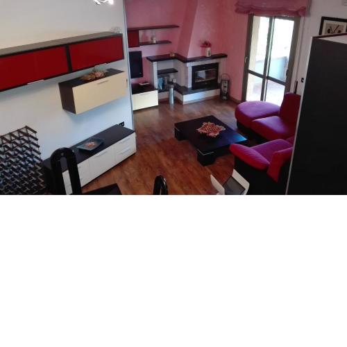 duplex ristrutturato climatizzato con caminetto