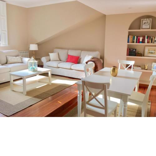 Duplex soleado, Calle Corrida, Casco Antiguo