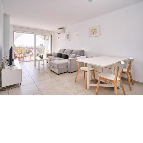 Duplex Welcs 026 frente al canal y vistas al mar