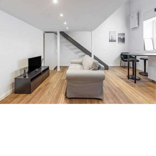 Easylife - Sofisticato studio con soppalco a due passi dalla Stazione Centrale