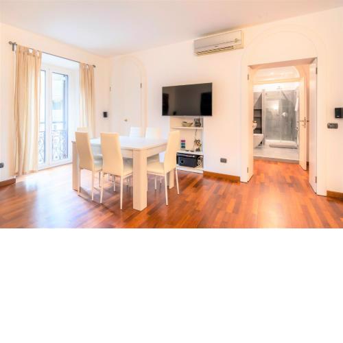 Easylife - Spacious apartment on the first floor in the Gae Aulenti area