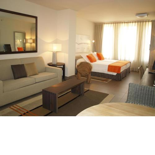 Eco Alcalá Suites