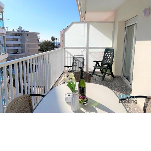 Eden Mar cambrils,climatizado, parking , wifi y playa