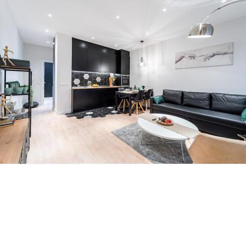 EdSam Madrid Apartments Black