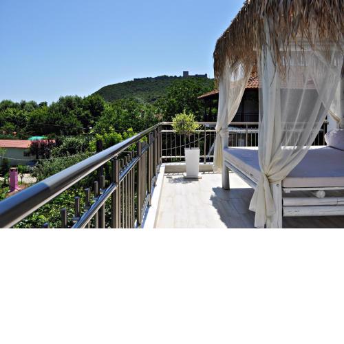 Efrosini Hotel Apartments & Studios