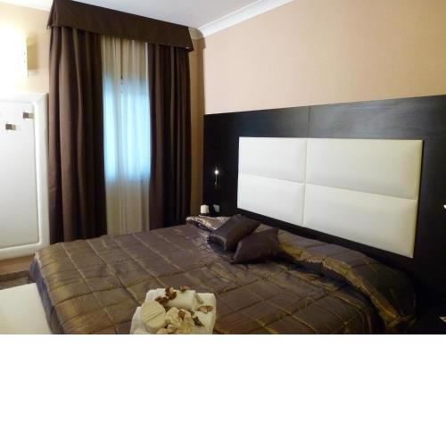 EH Suites Rome Airport Euro House Hotels