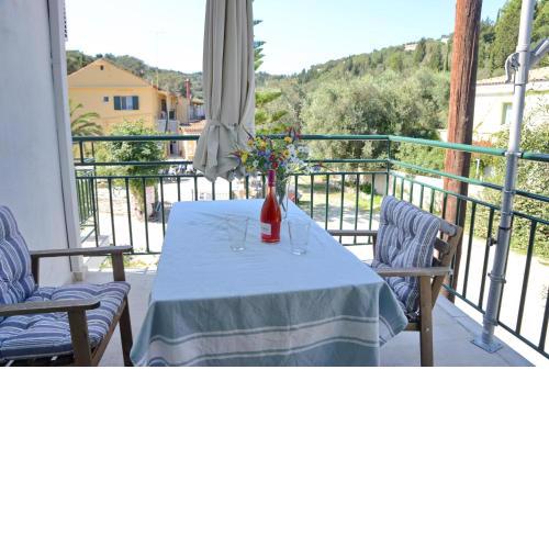 Eirini - LOGGOS APARTMENTS