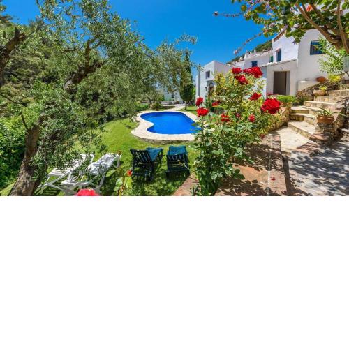 El Acebuchal - Casa Rosa Frigiliana by Ruralidays