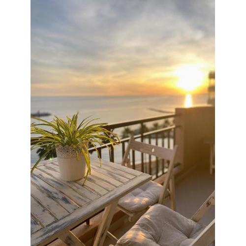 El Faro, Center Marbella Beachfront - EaW Homes