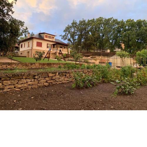 El Robledal - Miraflores de la Sierra
