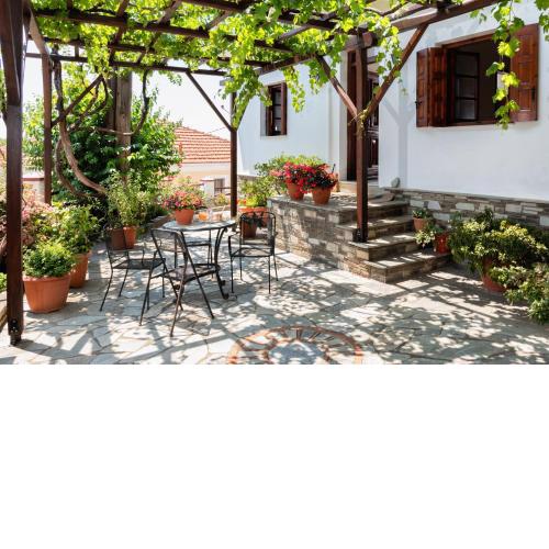 Elatos Country House