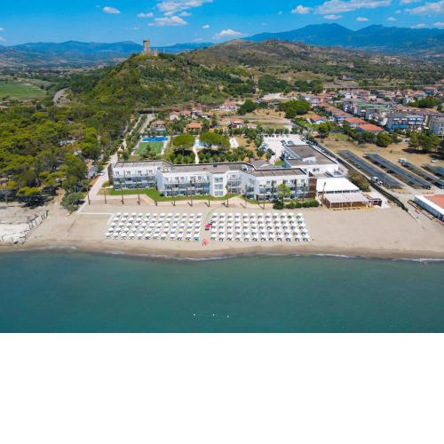 Eleamare Resort