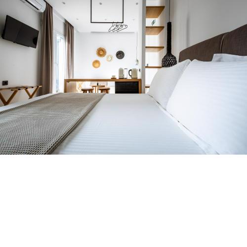 Eleana Hotel
