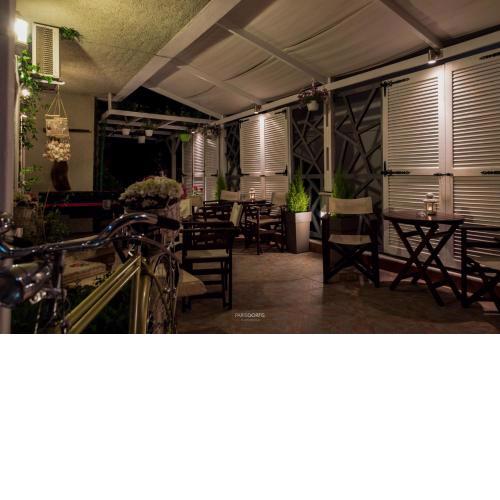 Electra Apartments & Studios